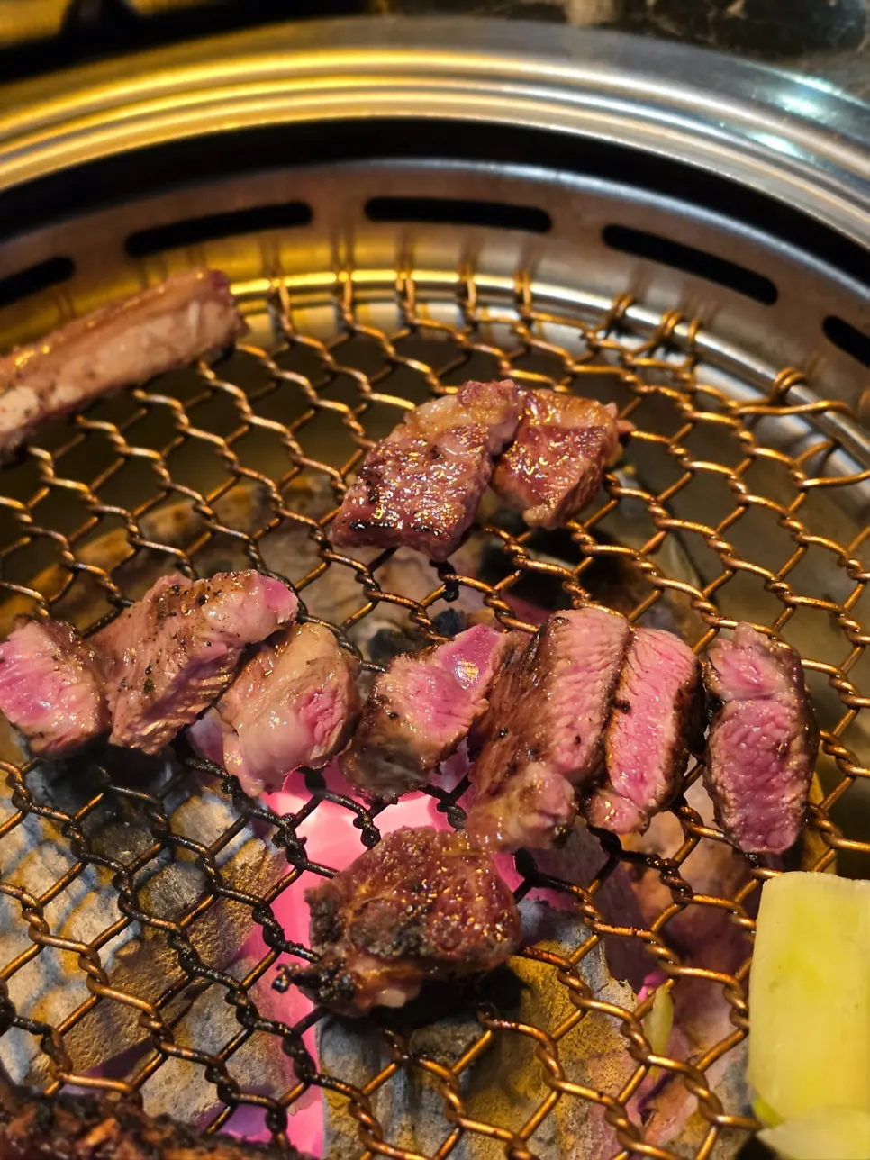 Cross-section of the fully cooked lamb rack