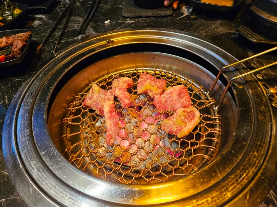 Seasoned yangnyeom galbi