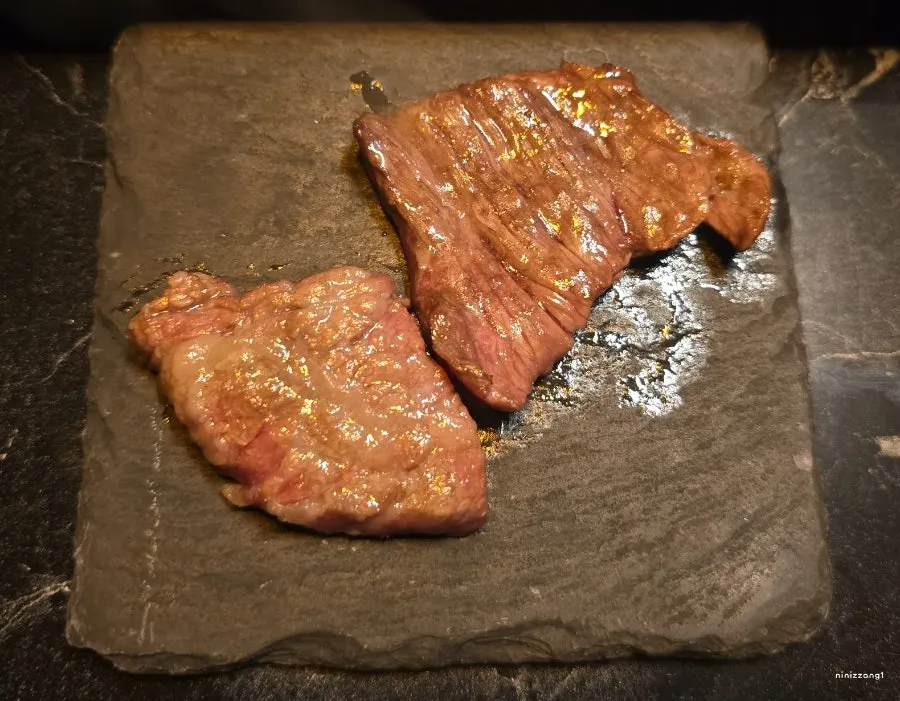 노릇하게 익은 진갈비살