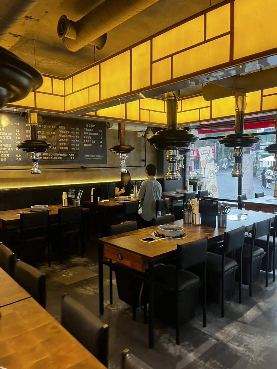 Atmosphere inside Yuksam Maeul near Nonhyeon Station