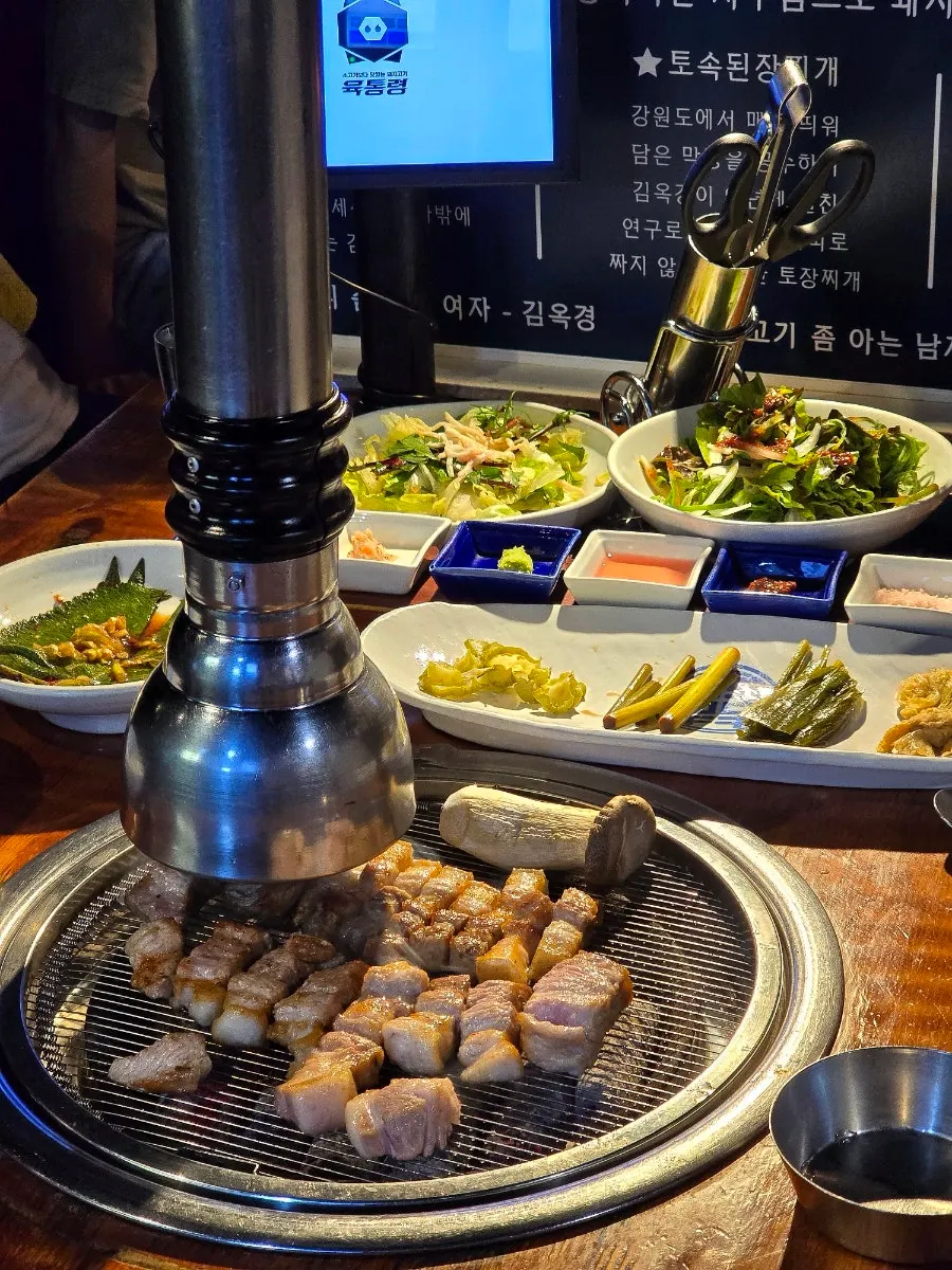 Order of black pork samgyeopsal, yukgyeopsal, and mokssal
