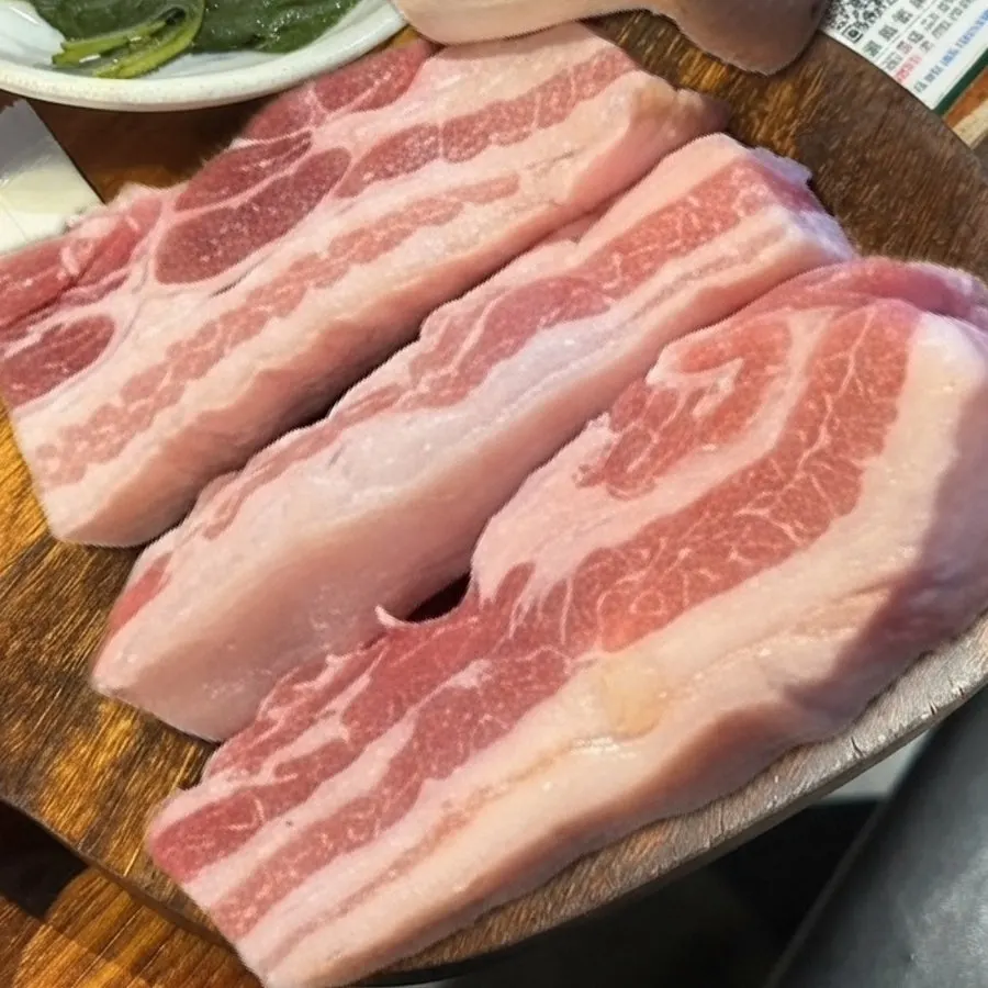 Ogyeopsal ordered at Yuk Tongnyeong Gyodae Branch