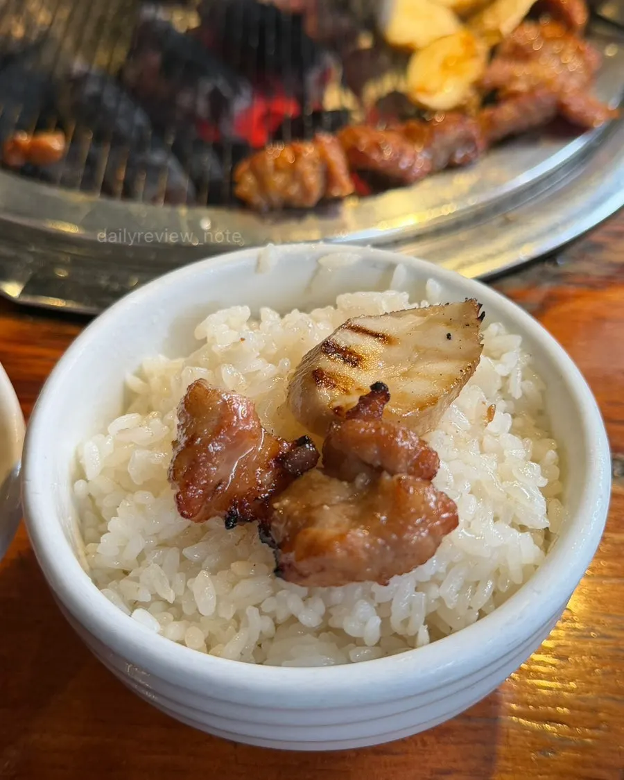 윤기 도는 파주향미 밥 한 공기