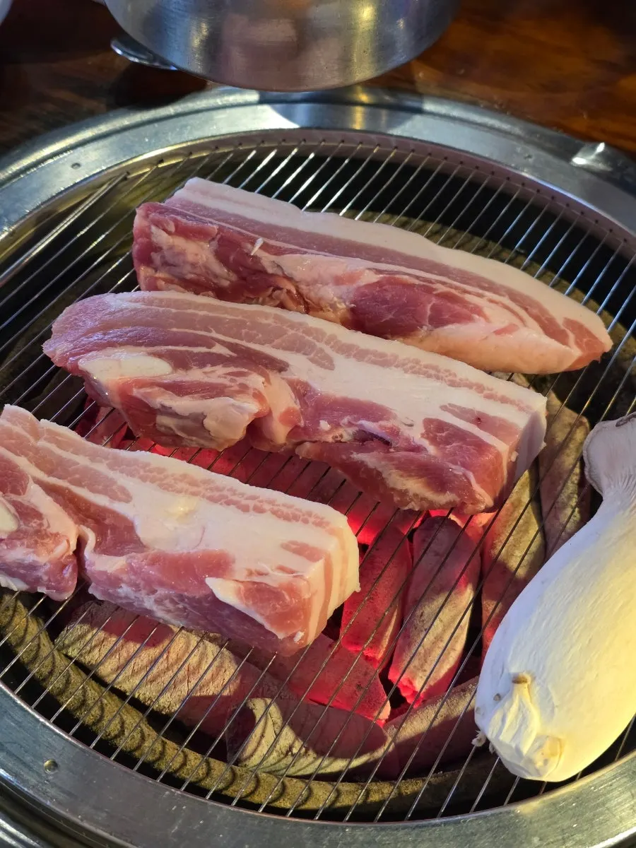 Raw Korean pork belly, 150g for three servings