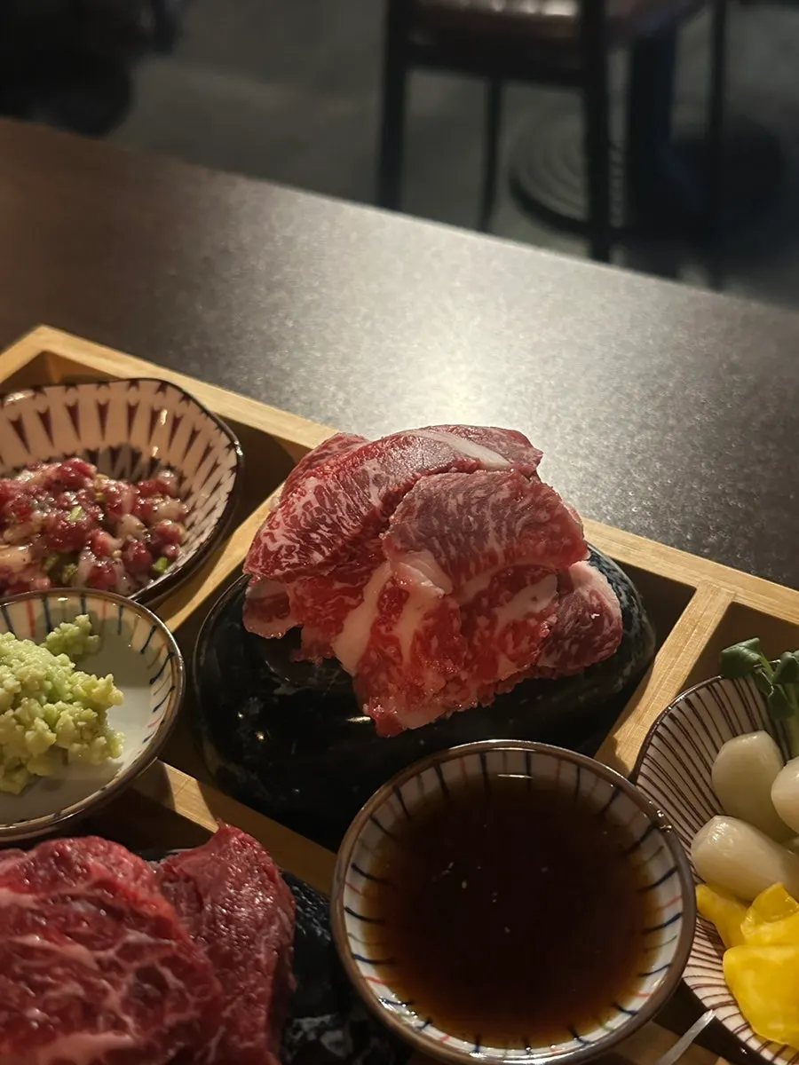 Plate of 1++ hanwoo raw chimasal and raw chadol