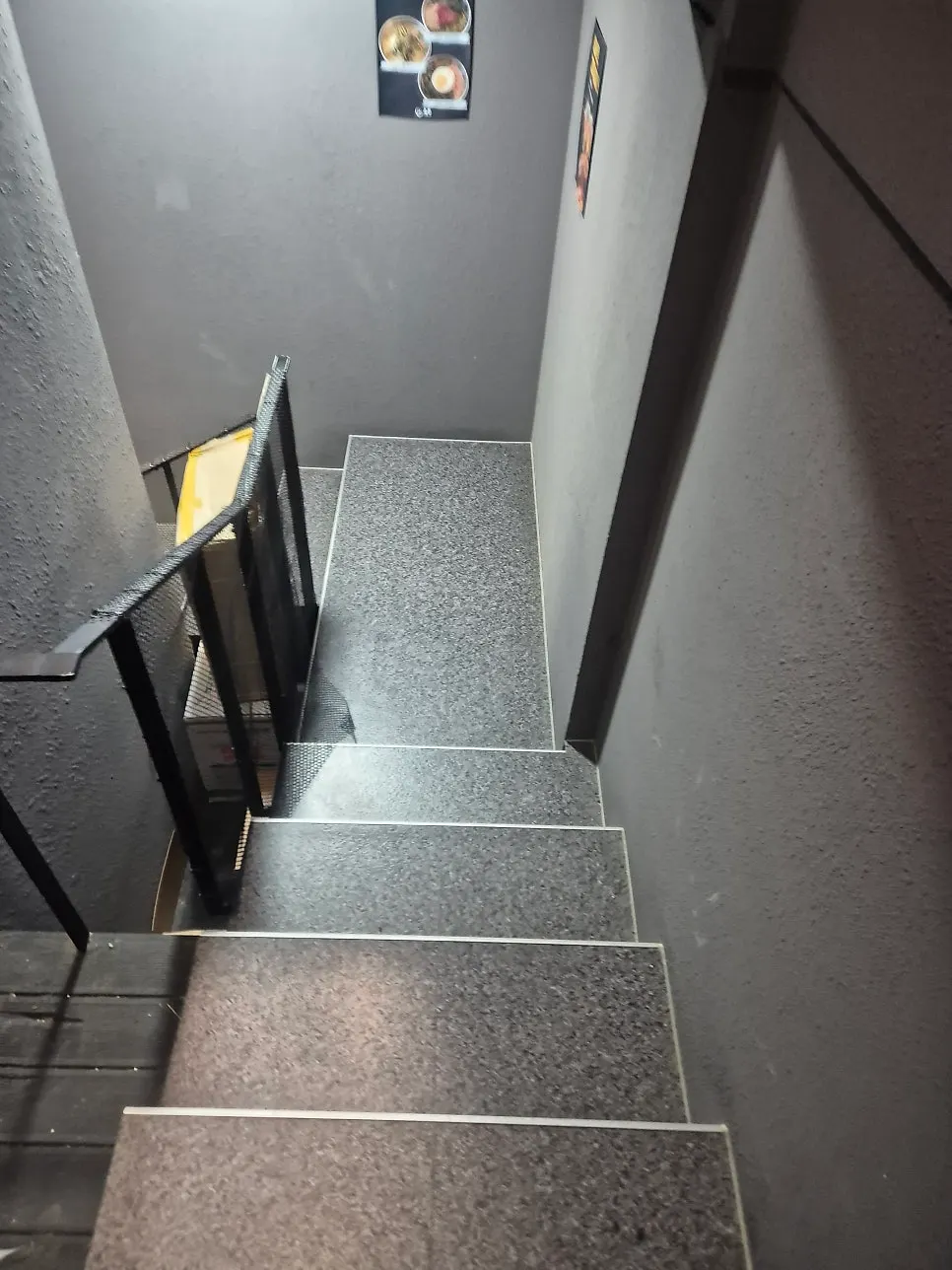 Seating on the 1st floor of Yukjjip