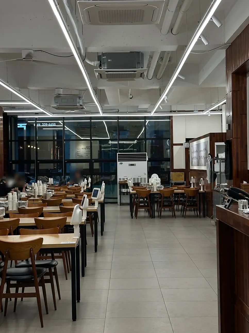 Building housing Seosan Dongjuk Kalguksu near Yulha Cafe Street
