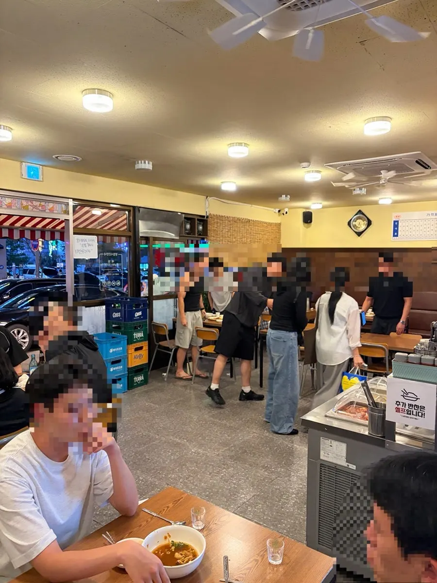 Late-night visit to a Yullyang-dong drinking spot