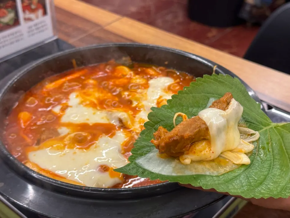 매운등갈비찜 치즈볶음밥 식사 마무리