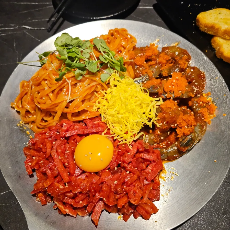 Generously served yukhoe shrimp jang kalbibim