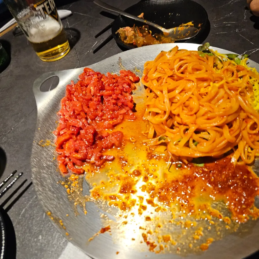 A generous scoop of yukhoe shrimp jang kalbibim