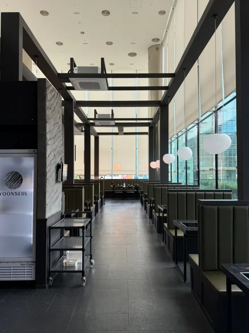 Upscale dining hall atmosphere at Yunseul