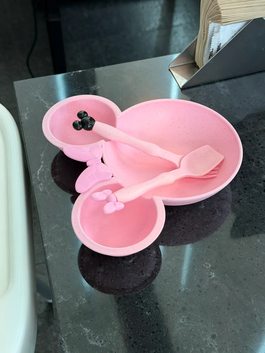 Baby dishes set up at Yunseul