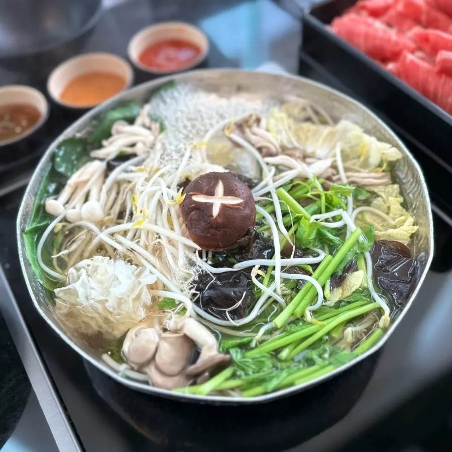 Close-up of the sujebutbokkeum starter