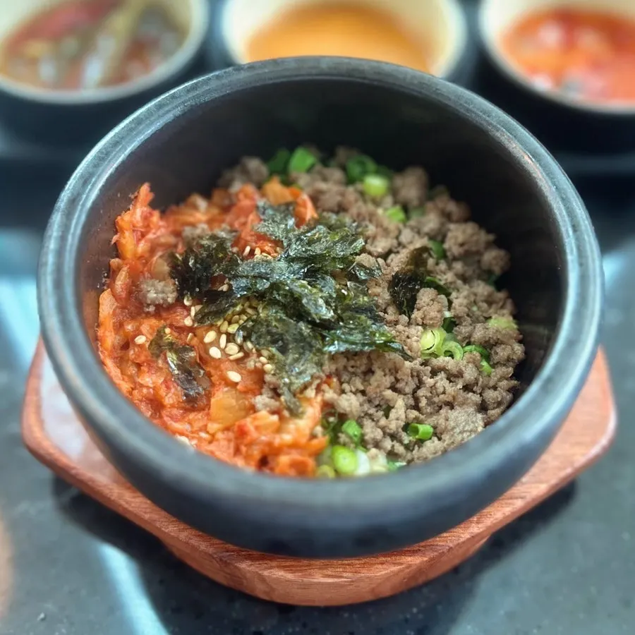 Yunseul dessert spread, good for office worker lunches near Seoul Station
