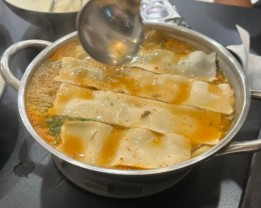 자가제면 납작칼국수 면발
