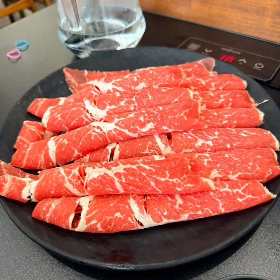 Lean shabu-shabu meat