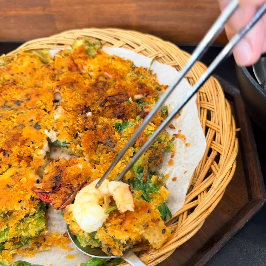 Crispy seafood pancake packed with shrimp and seafood