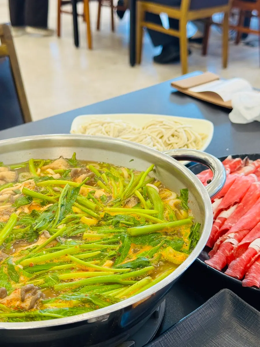 Close-up of the boiling shabu-shabu pot