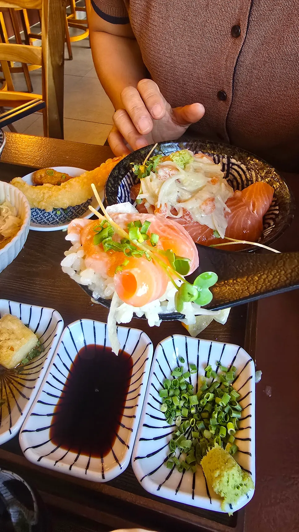 Rice bowl piled generously with thick salmon slices