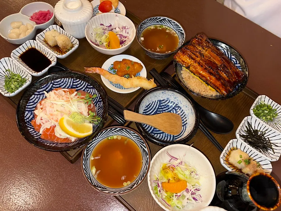 푸짐하게 차려진 유옥 일식 한상