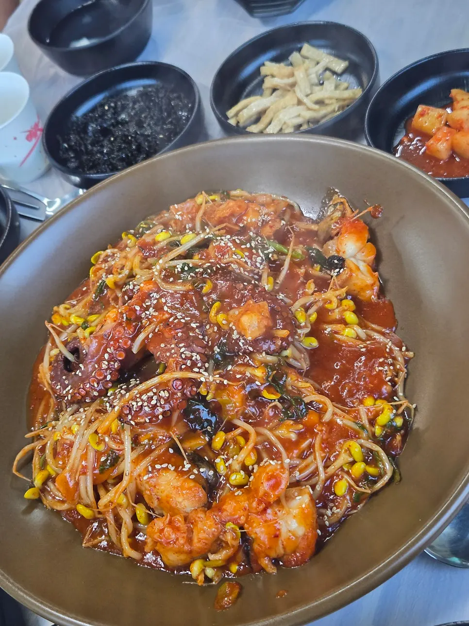 깔끔한 구성의 아구문어찜
