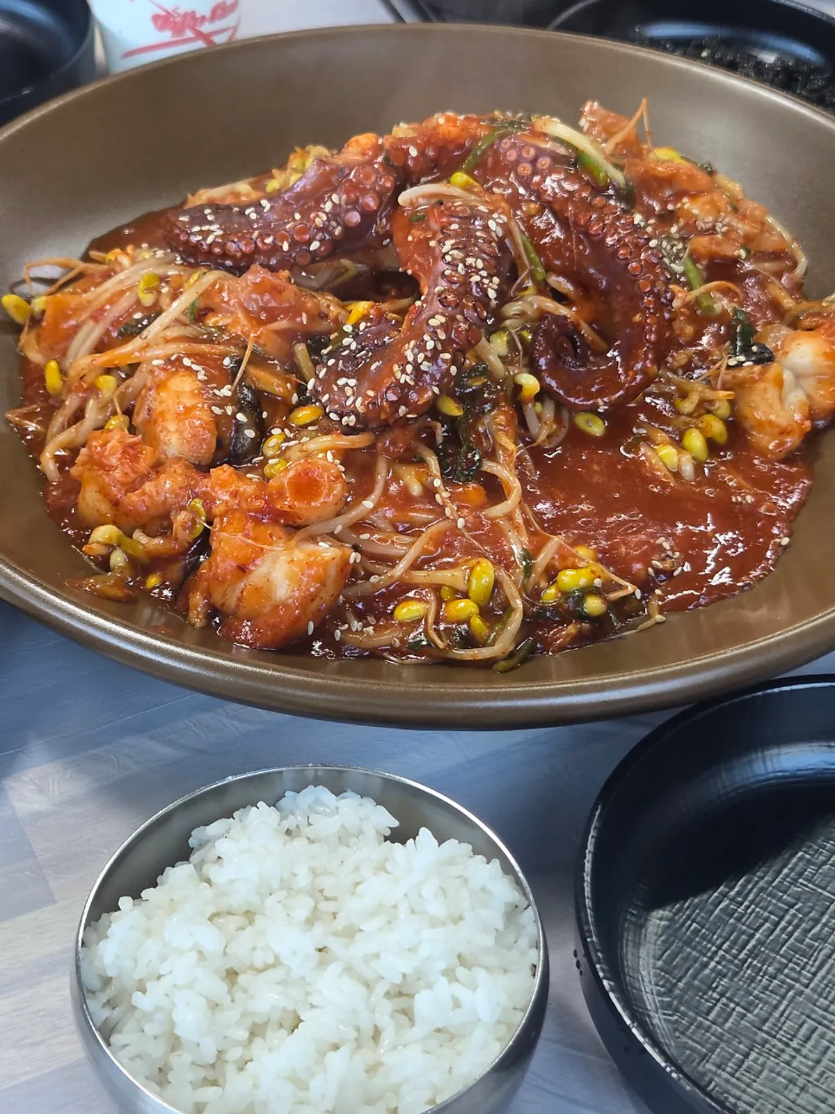 아구와 문어가 넉넉한 아구문어찜