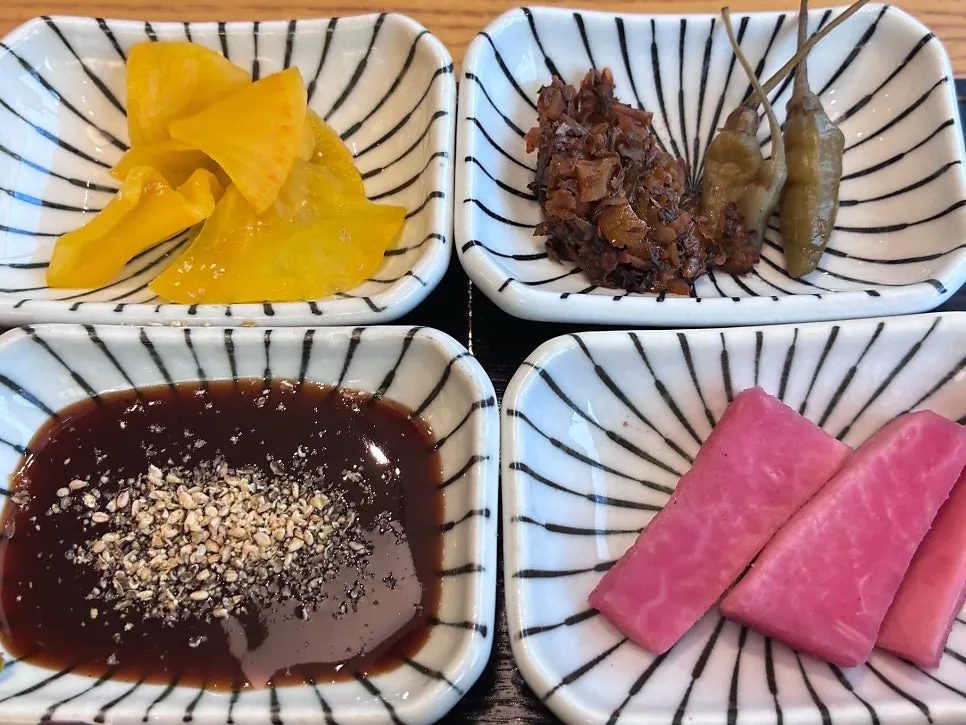 Side dishes: danmuji, pickles, pickled chili, and mustard leaf pickles