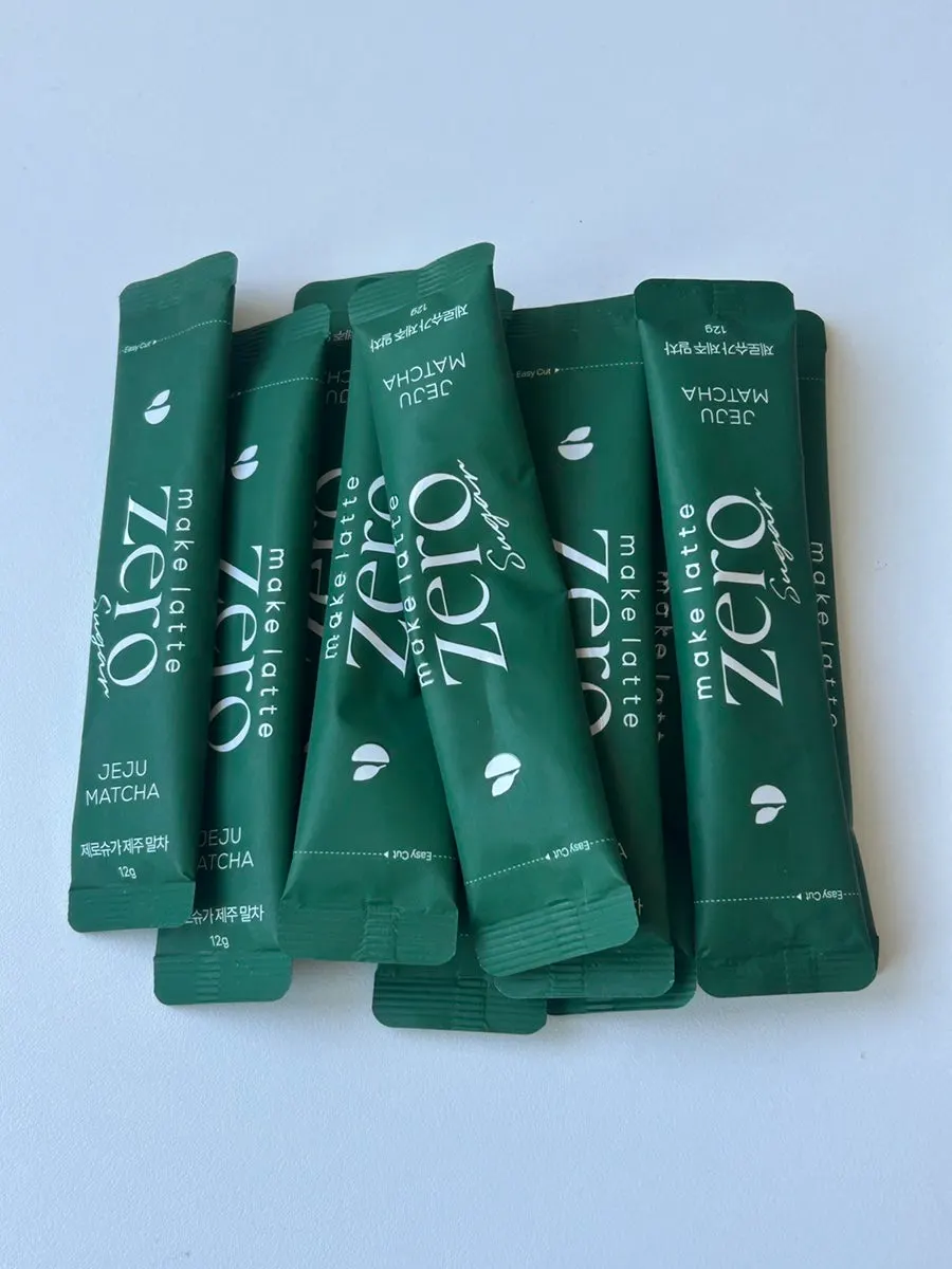 Vertical shot of the matcha latte stick packaging