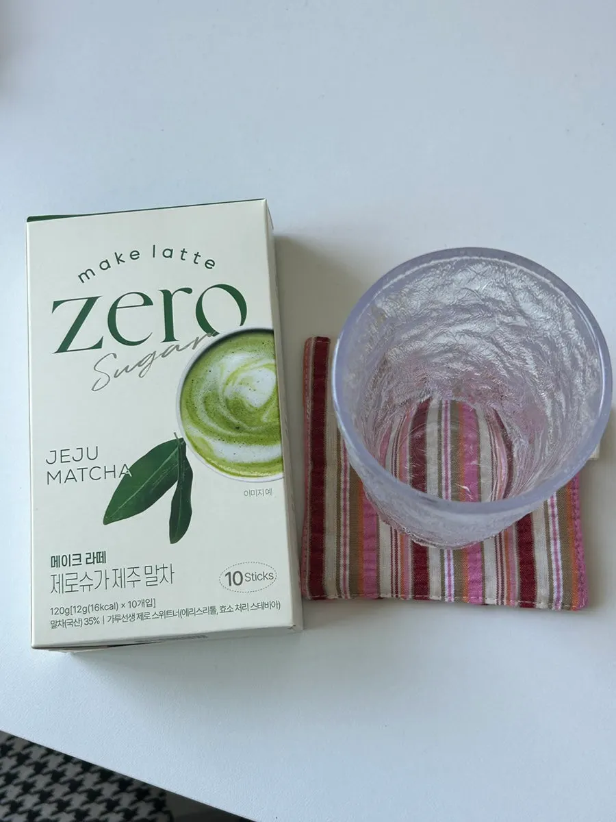 Set of 10 zero-sugar matcha latte sticks