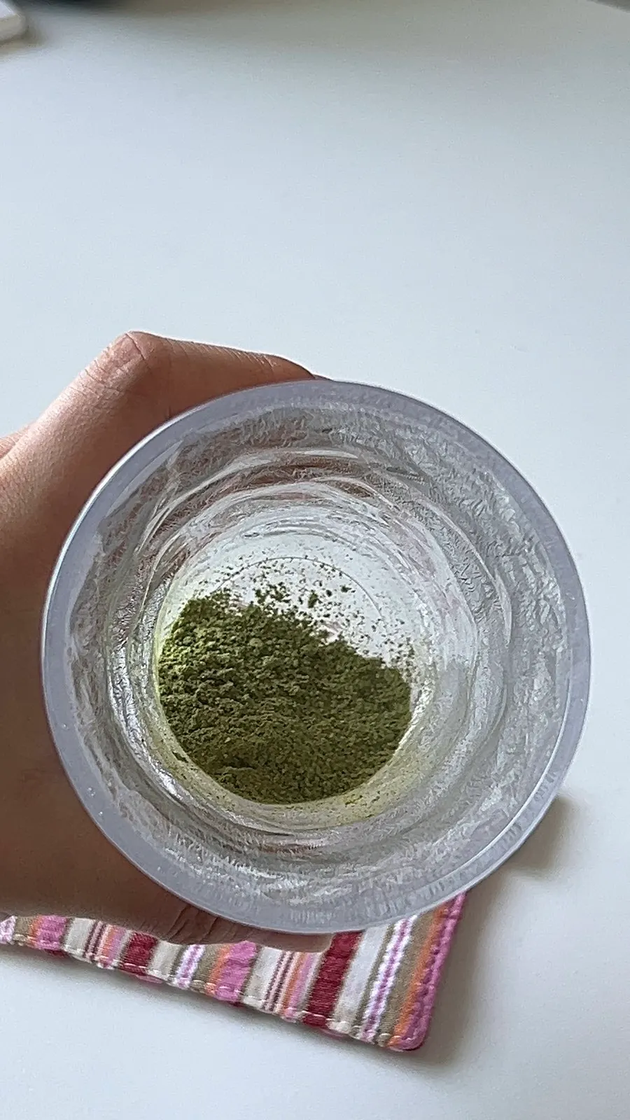 Deep-colored matcha latte made with domestic organic matcha